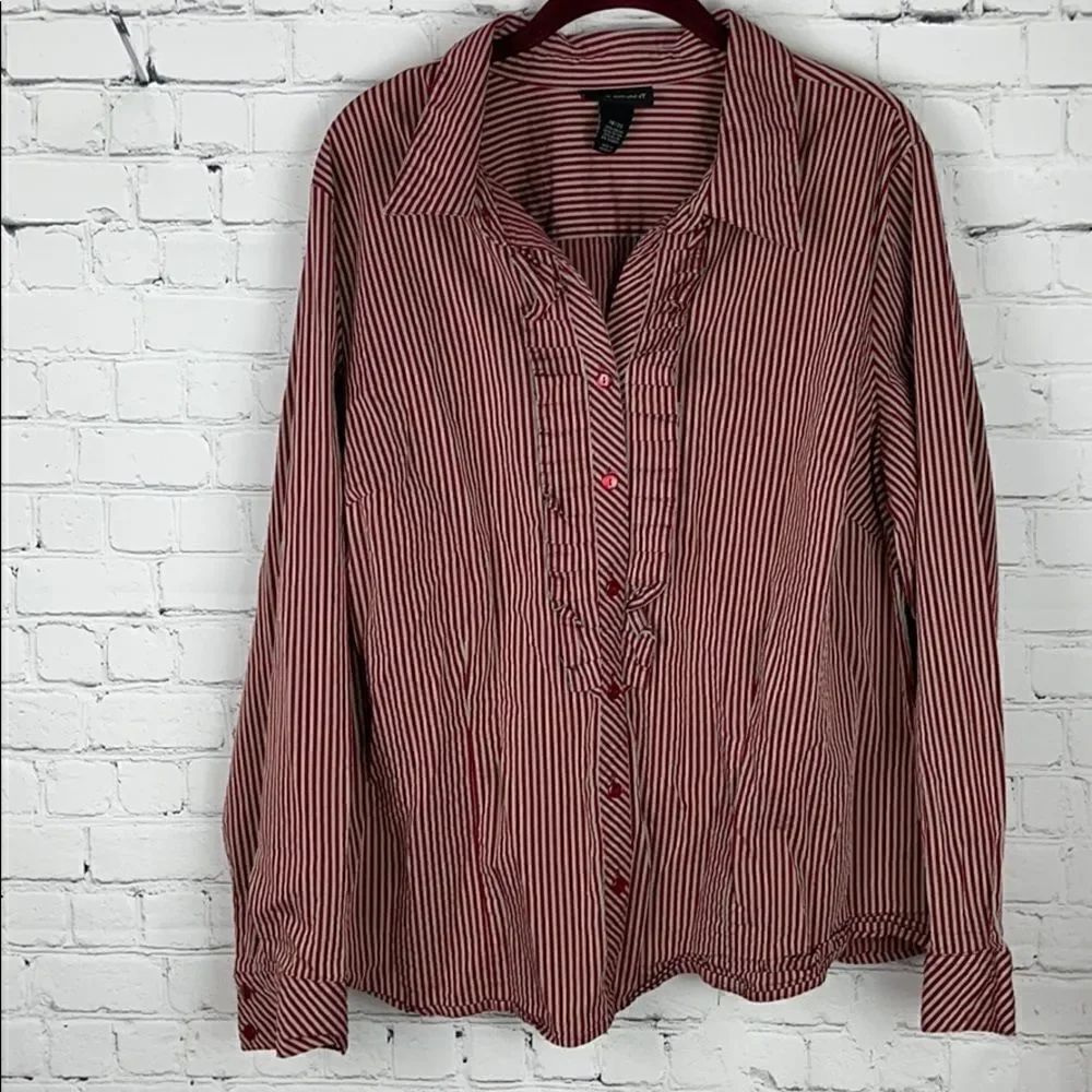 Lane Bryant Button Up Blouse with Ruffle Detail Size 18/20